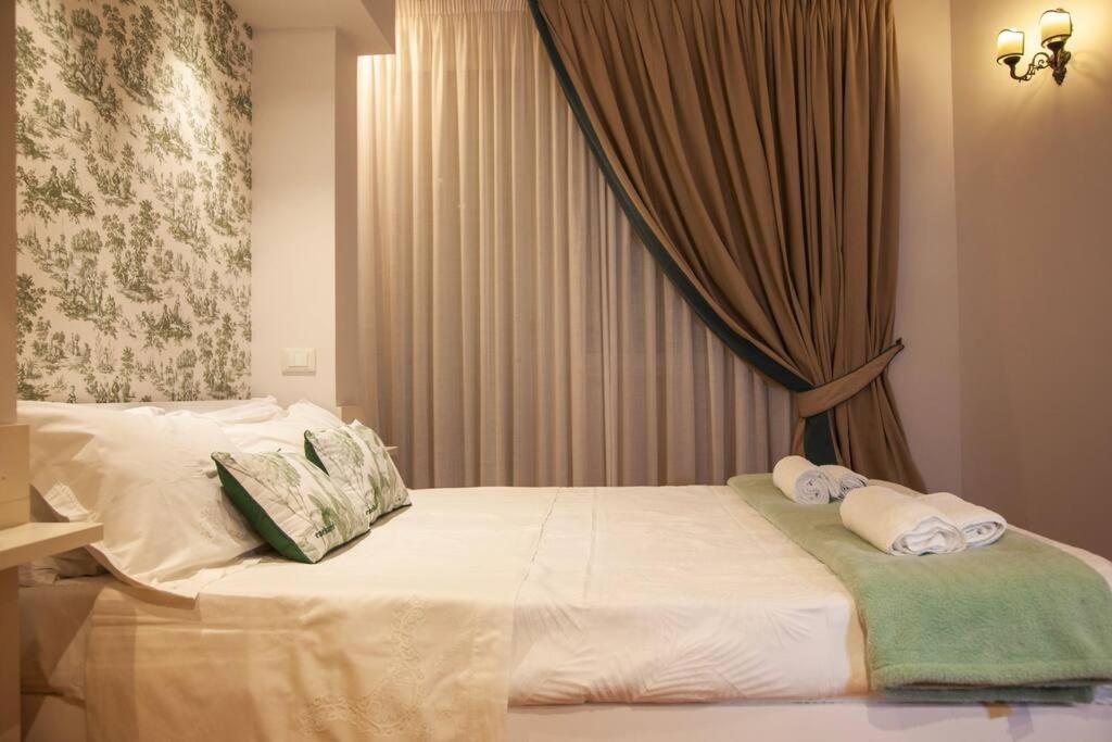 Roma, Gemelli Casa Eleganza, Resort Modernista エクステリア 写真